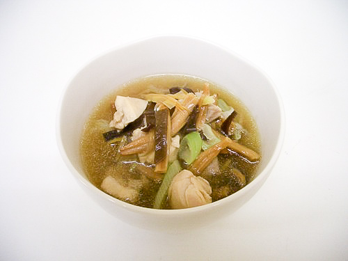 金針菜と黒キクラゲのスープ